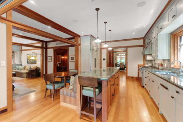 84-Centre-Street-West-Richmond-Hill-Web-Salisbury-33