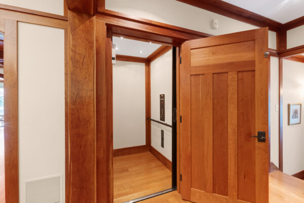 84-Centre-Street-West-Richmond-Hill-Web-Salisbury-51
