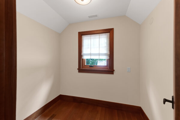 84-Centre-Street-West-Richmond-Hill-Web-Salisbury-66