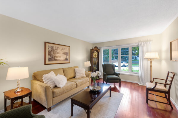 88-Germorda-Drive-Oakville-Web-Salisbury-13