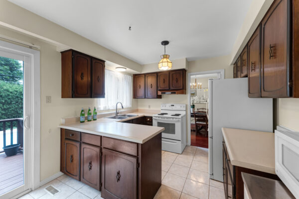 88-Germorda-Drive-Oakville-Web-Salisbury-22