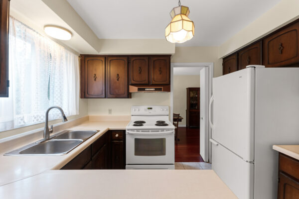 88-Germorda-Drive-Oakville-Web-Salisbury-23