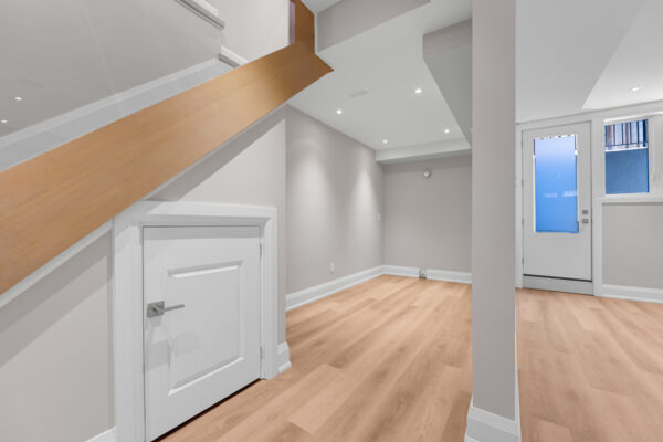 9-Fordham-Place-Toronto-Web-Salisbury-71