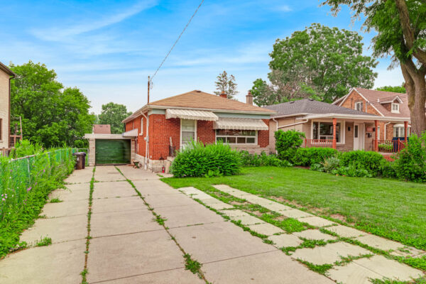 1085-Pharmacy-Avenue-Scarborough-Web-Salisbury-8