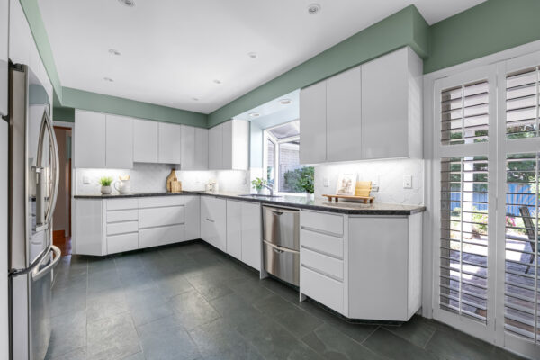 122-Fenn-Avenue-Toronto-Web-Salisbury-21