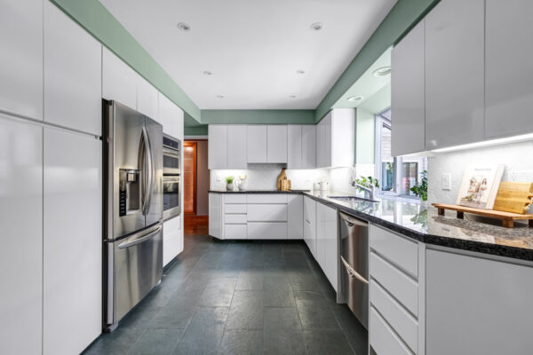 122-Fenn-Avenue-Toronto-Web-Salisbury-22