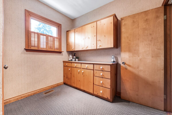 122-Fenn-Avenue-Toronto-Web-Salisbury-35