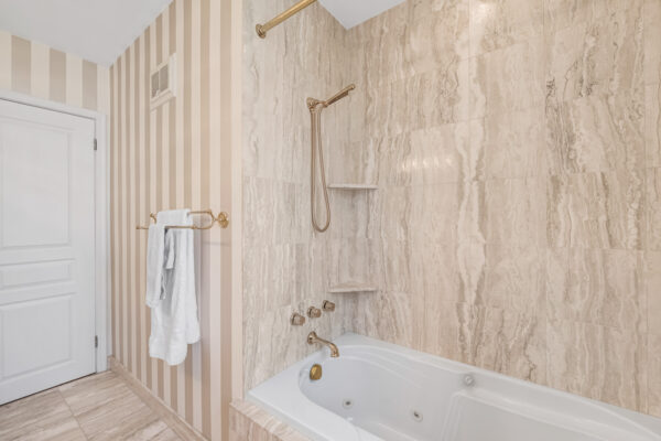 122-Fenn-Avenue-Toronto-Web-Salisbury-52