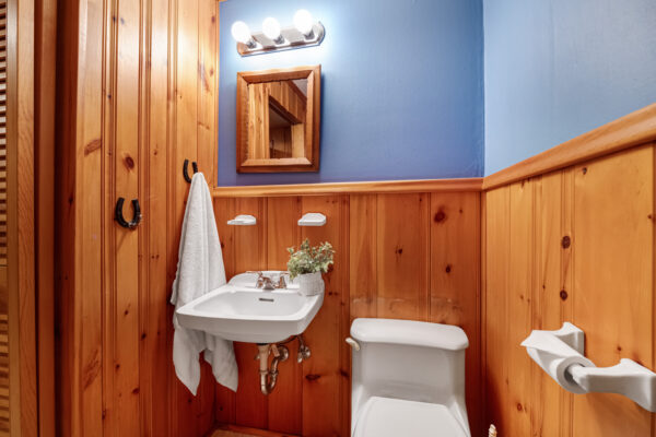 122-Fenn-Avenue-Toronto-Web-Salisbury-62