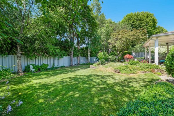 122-Fenn-Avenue-Toronto-Web-Salisbury-71