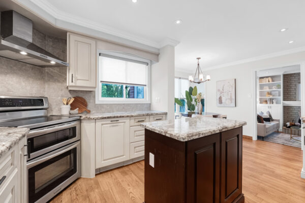 1236-Fieldstone-Circle-Pickering-Web-Salisbury-21