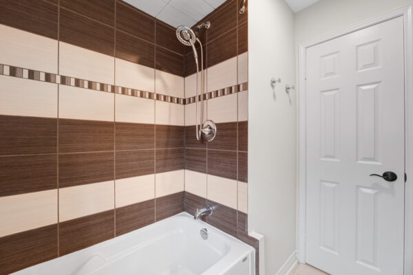 1236-Fieldstone-Circle-Pickering-Web-Salisbury-47