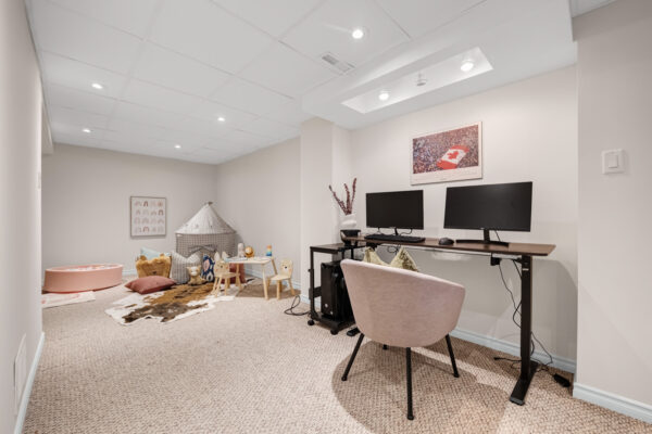 1236-Fieldstone-Circle-Pickering-Web-Salisbury-55