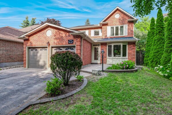 1236-Fieldstone-Circle-Pickering-Web-Salisbury-8