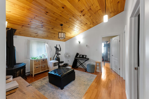 126-Moores-Beach-Road-Georgina-Web-Salisbury-40