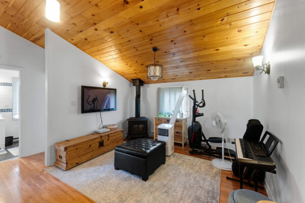 126-Moores-Beach-Road-Georgina-Web-Salisbury-41