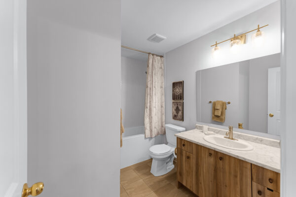 215-Landolfi-Way-Bradford-Web-Salisbury-35