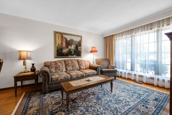 47-Shendale-Drive-Etobicoke-Web-Salisbury-14