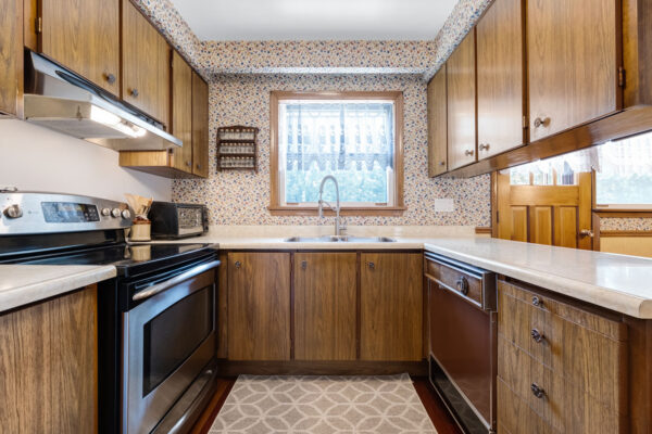 47-Shendale-Drive-Etobicoke-Web-Salisbury-22