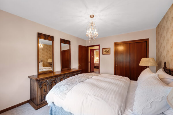 47-Shendale-Drive-Etobicoke-Web-Salisbury-31