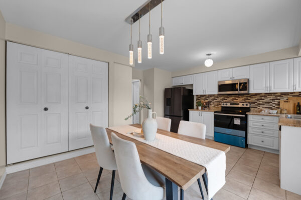 497-Rossland-Road-East-Ajax-Web-Salisbury-22