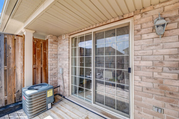 497-Rossland-Road-East-Ajax-Web-Salisbury-25