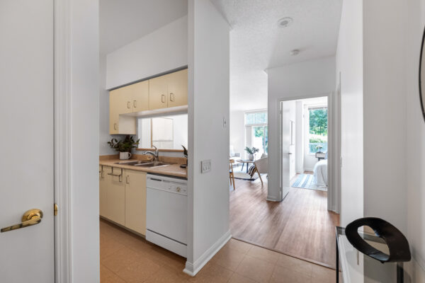 650-Lawrence-Avenue-West-Toronto-Web-Salisbury-11