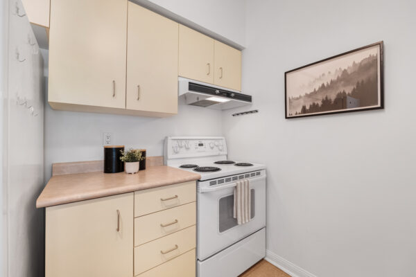 650-Lawrence-Avenue-West-Toronto-Web-Salisbury-14