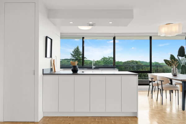 10-Avoca-Avenue-#704-705-Toronto-Web-Salisbury-11