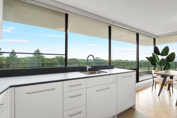 10-Avoca-Avenue-#704-705-Toronto-Web-Salisbury-16