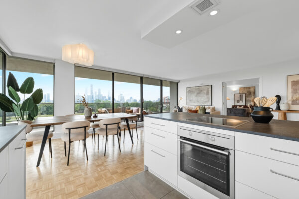 10-Avoca-Avenue-#704-705-Toronto-Web-Salisbury-18