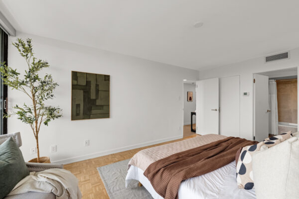 10-Avoca-Avenue-#704-705-Toronto-Web-Salisbury-29