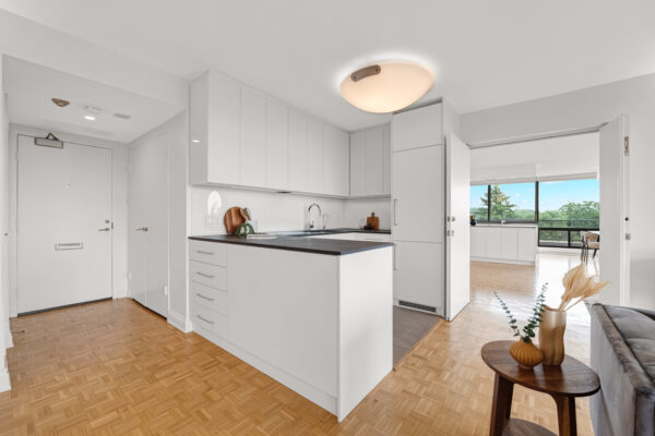 10-Avoca-Avenue-#704-705-Toronto-Web-Salisbury-35