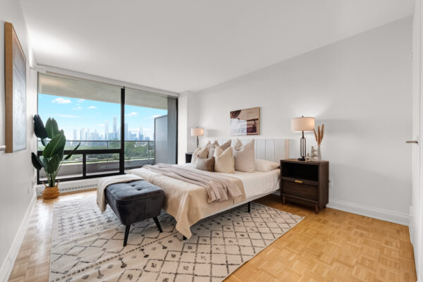 10-Avoca-Avenue-#704-705-Toronto-Web-Salisbury-40