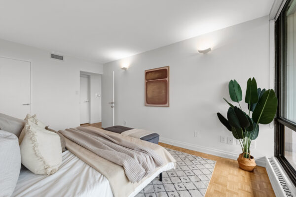 10-Avoca-Avenue-#704-705-Toronto-Web-Salisbury-42
