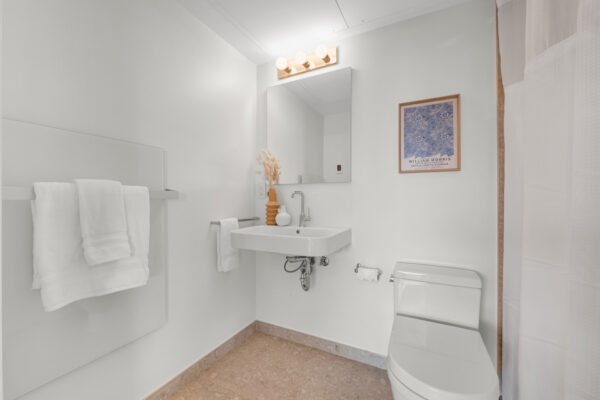 10-Avoca-Avenue-#704-705-Toronto-Web-Salisbury-44