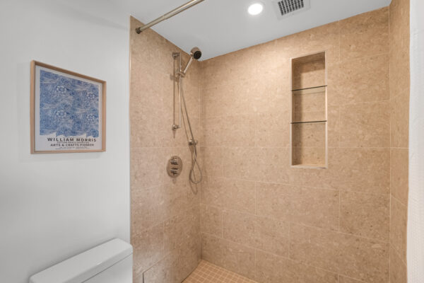 10-Avoca-Avenue-#704-705-Toronto-Web-Salisbury-45