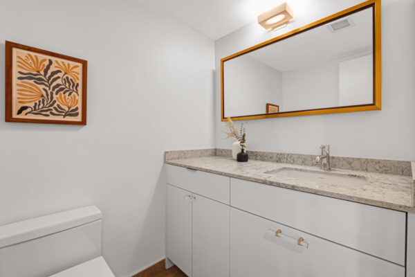10-Avoca-Avenue-#704-705-Toronto-Web-Salisbury-50