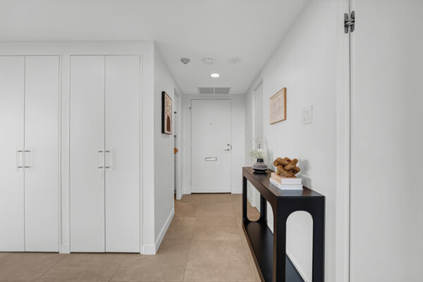 10-Avoca-Avenue-#704-705-Toronto-Web-Salisbury-7