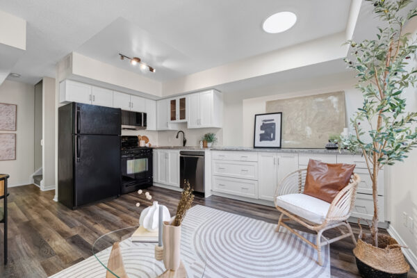30-Western-Battery-Road-#343-Toronto-Web-Salisbury-14