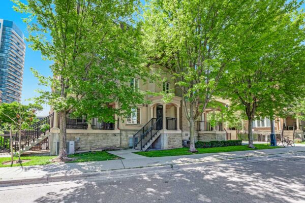30-Western-Battery-Road-#343-Toronto-Web-Salisbury-4