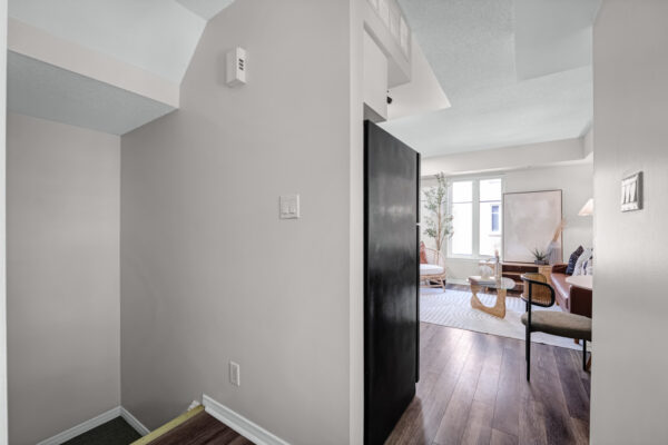30-Western-Battery-Road-#343-Toronto-Web-Salisbury-8
