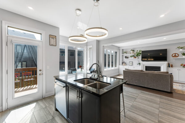 33-Mondial-Crescent-East-Gwillimbury-Web-Salisbury-26