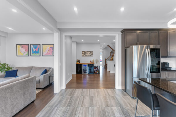 33-Mondial-Crescent-East-Gwillimbury-Web-Salisbury-33