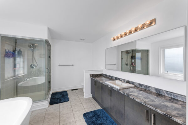 33-Mondial-Crescent-East-Gwillimbury-Web-Salisbury-43
