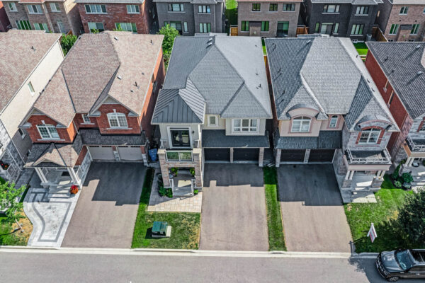 33-Mondial-Crescent-East-Gwillimbury-Web-Salisbury-5