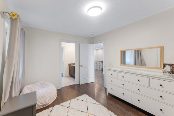 33-Mondial-Crescent-East-Gwillimbury-Web-Salisbury-50