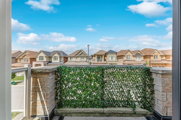 33-Mondial-Crescent-East-Gwillimbury-Web-Salisbury-57