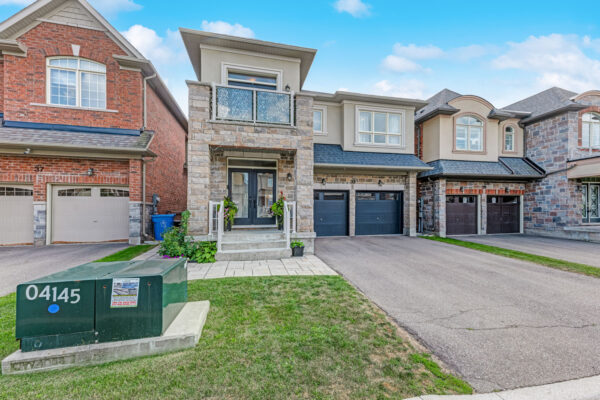 33-Mondial-Crescent-East-Gwillimbury-Web-Salisbury-7