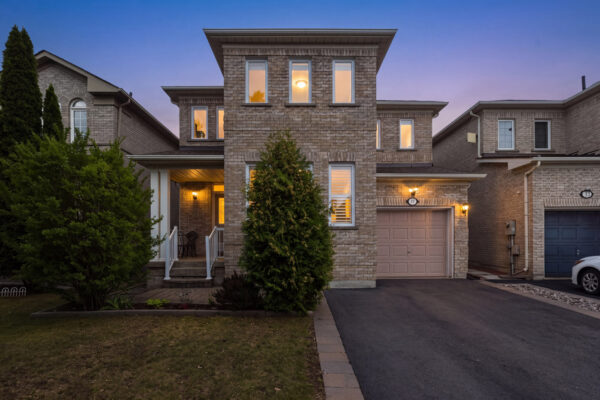 37-Redfinch-Crescent-Vaughan-Twilight-Web-Salisbury-1